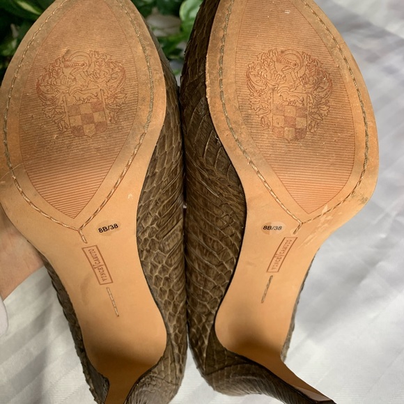 VINCE CAMUTO peep toes platform shoes 👠 - Picture 6 of 7